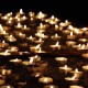 velas encendidas para meditación para las adicciones